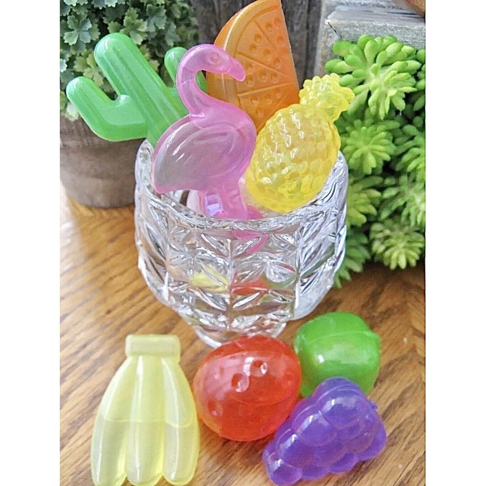 New Strawberry, Mixed Fruit, Flamingo, Cactus Reusable Ice Cubes Set of 8 - Picture 4 of 10
